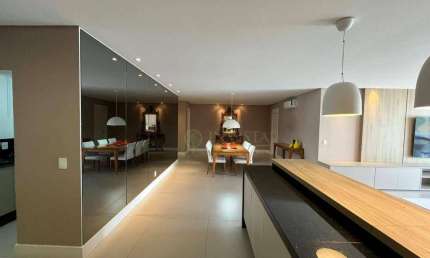 À venda | Quay Luxury Home Design, Alto padrão, condomínio clube, 197 m², 3 quartos e 2 vagas de garagem - Jurerê Internacional, em Florianópolis.