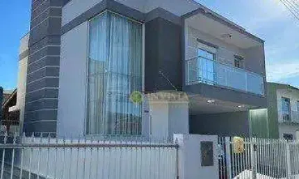 Mobiliada, 3 quartos sendo 1 suíte e 3 vagas na praia comprida - à venda em são josé