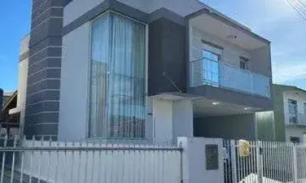 Mobiliada, 3 quartos sendo 1 suíte e 3 vagas na praia comprida - à venda em são josé