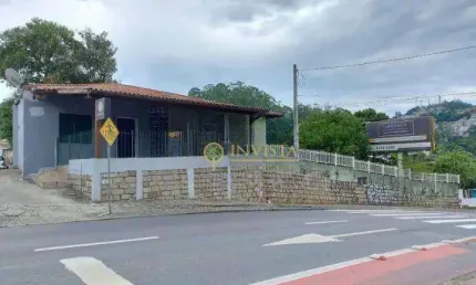 À venda | Localizada em ponto estratégico, 767 m², próxima da UFSC - Saco dos Limões, em Florianópolis.