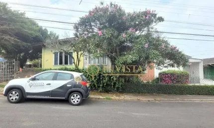 À venda | 80 m², 3 quartos e 4 vagas - Saco dos Limões, em, Florianópolis.