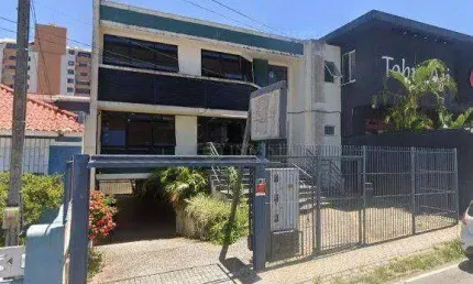 À venda | 482 m², viabilidade comercial e 10 vagas de garagem - centro, em florianópolis.
