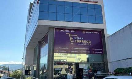 Andar alto com 259m² e 3 vagas para - Locação no Córrego Grande.