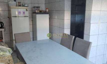 2 suítes e 1 vaga em localização privilegiada no Estreito em Florianópolis.