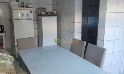 2 suítes e 1 vaga em localização privilegiada no Estreito em Florianópolis.