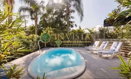 Pousada com 392m² à venda na Daniela em Florianópolis.