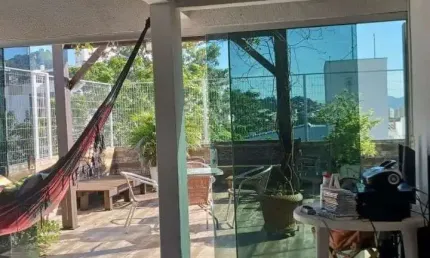 À venda | Terraço privativo, 3 quartos e 1 vaga - Próximo à UFSC, na Carvoeira.