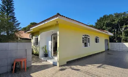 À venda | viabilidade comercial e residencial com 8 vagas - rio vermelho, em florianópolis.