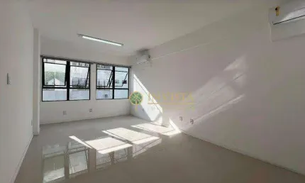 Sala comercial com 1 vaga - À venda em frente a UFSC.