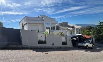 Viabilidade comercial e residencial, vista mar, 4 quartos e ótima localização à venda no estreito em florianópolis.