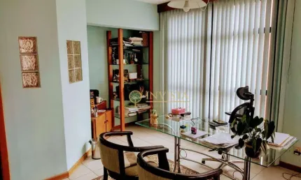 Sala comercial com 57m² e 1 vaga à venda no centro de florianópolis.