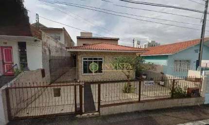 Casa com edícula e 5 vagas de garagem à venda no Saco dos Limões.