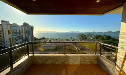 Vista panorâmica para o Mar, andar alto, semi mobiliado e 2 vagas - À venda na Agronômica.