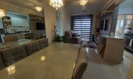 Semi mobiliado com sacada, 2 quartos e 1 vaga livre à venda no Abraão.