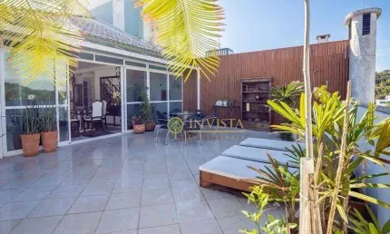 Á venda em jurerê internacional! terraço privativo, churrasqueira, 3 quartos e 2 vagas de garagem.