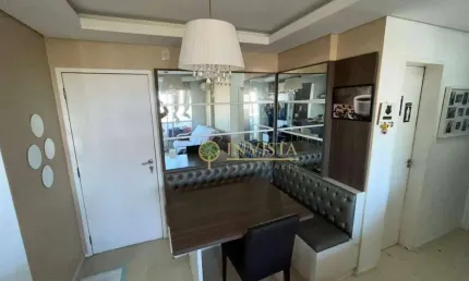 Vista mar, semi mobiliado, andar alto e piscina à venda na palhoça.