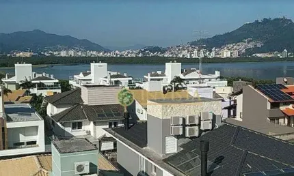 À venda no joão paulo! alto padrão com vista mar, piscina privativa, churrasqueira e 4 suítes.
