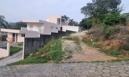 Oportunidade! Terreno com 504m² à venda no Ribeirão da Ilha.