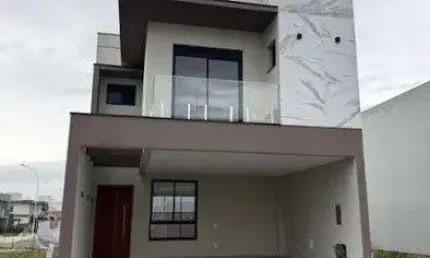 Alto padrão à venda em Condomínio fechado no bairro Deltaville.
