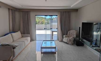 À venda | Terraço com Jacuzzi, 130 m², 3 quartos e 1 vaga de garagem - Praia do Campeche, em Florianópolis.