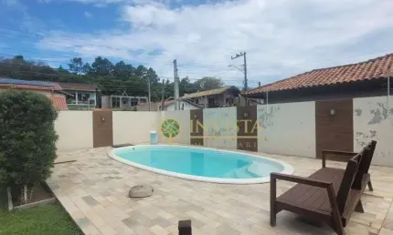 Locação na praia dos ingleses! 3 quartos, semi mobiliado e 4 vagas de garagem.