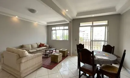 À venda no bairro Estreito! 3 quartos, semi mobiliado e 2 vagas de garagem cobertas.