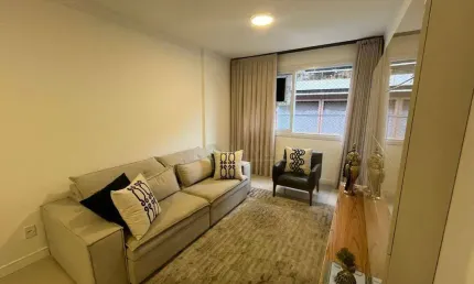 À venda | 3 quartos, semi mobiliado e 1 vaga de garagem - Centro, em Florianópolis.