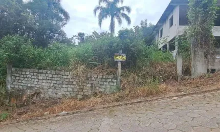 Terreno com 474m² e vista para o mar - à venda no ribeirão da ilha.