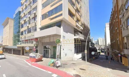 Loja comercial com 643m² para locação no centro de florianópolis.