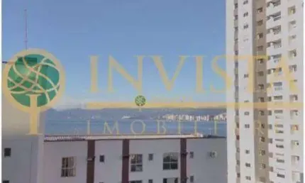 Sala comercial com 35m² privativos, vista mar e 1 vaga no bairro estreito.