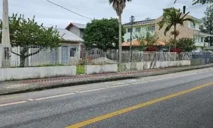 À venda | terreno com 849 m² e viabilidade comercial e residencial - balneário do estreito, em florianópolis.