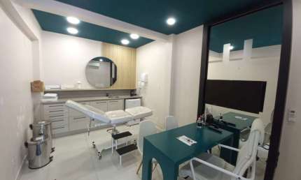Loja comercial com 76m² - Locação no Centro de Florianópolis.