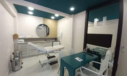 Loja comercial com 76m² - Locação no Centro de Florianópolis.