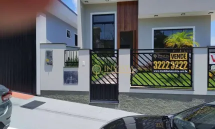 À venda no Loteamento Lisboa! Casa com 4 quartos, churrasqueira e 176m²