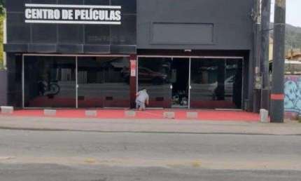 Loja Comercial com 210m² - À venda na Avenida Central do Rio Tavares.