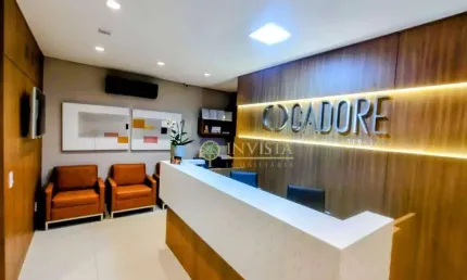 Sala comercial com 125m², 2 vagas e 3 banheiros - à venda no centro de florianópolis.