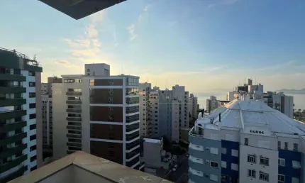 À venda | 101 m² privativos, 3 quartos, vista mar, andar alto e 1 vaga de garagem – centro de florianópolis, próximo ao top market.