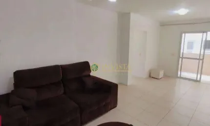 À venda próximo ao shopping itaguaçu! 3 quartos, sacada com churrasqueira e 1 vaga de garagem.