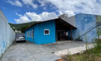 Oportunidade de investimento! casa com 6 quartos, kitnets , 360m² e 6 vagas de garagem.