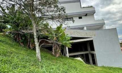 Terreno de 365m² à venda em condomínio fechado no Terra Domus, Estreito.
