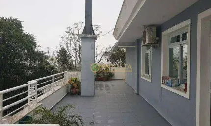 Cobertura com 3 quartos, terraço privativo e 1 vaga de garagem - à venda no bairro itacorubi.