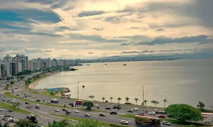 Frente mar, 3 quartos, andar alto e 1 vaga de garagem! à venda na av. beira mar norte.