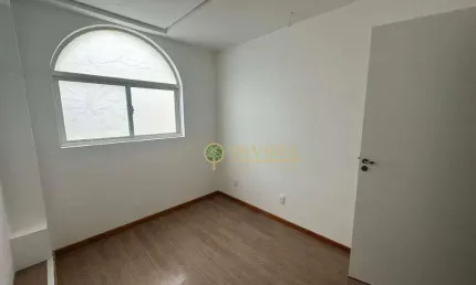 Loja Comercial com 2 pavimentos, 78m² e 1 vaga de garagem - Locação no bairro Estreito.