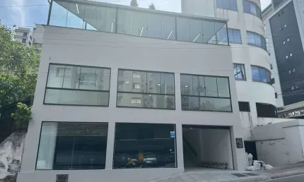Prédio novo para locação no Centro de Florianópolis