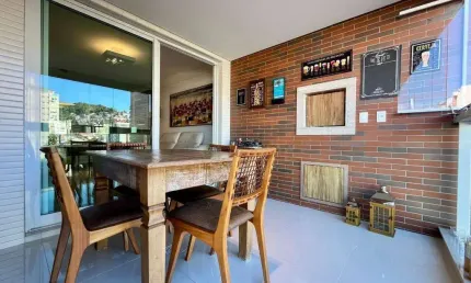 À venda | jazz club, 2 suítes, 102m², sacada com churrasqueira e vista mar e 1 vaga de garagem - agronômica, florianópolis.