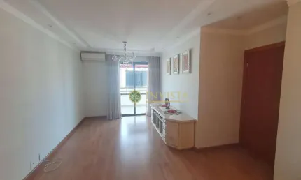 À venda | andar alto, 3 quartos, semi mobiliado e 2 vagas de garagem - centro, florianópolis.