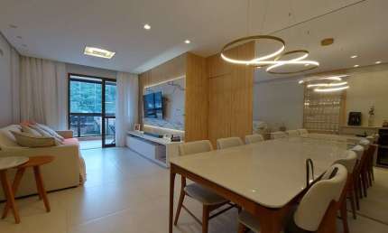 À venda | Mobiliado, Andar Alto, 108m², Sacada com churrasqueira, 4 quartos e 2 vagas de garagem - Itacorubi, Florianópolis.