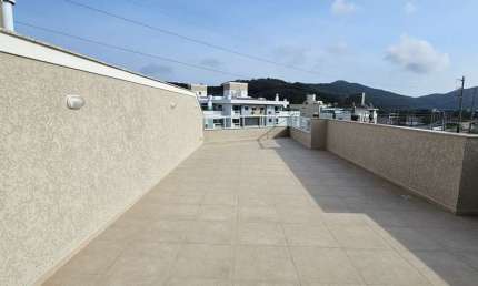 Á venda | 171 m², Terraço privativo com churrasqueira, 3 quartos e 2 vagas de garagem - Praia dos Ingleses, em Florianópolis.