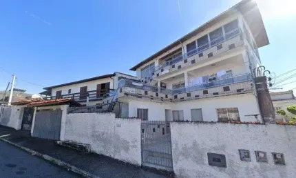 Prédio com 14 apartamentos, 980 m² e 4 vagas de garagem - Próximo ao Shopping Itaguaçu, em São José.