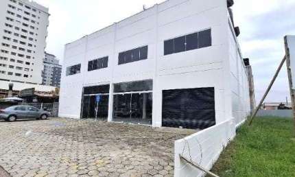 Locação | Galpão com 630 m², Mezanino e 5 vagas de garagem - Av. Pedra Branca, em Palhoça/SC